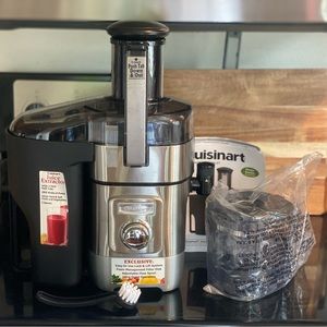NEW CUISINART Juice Extractor CJE—1000